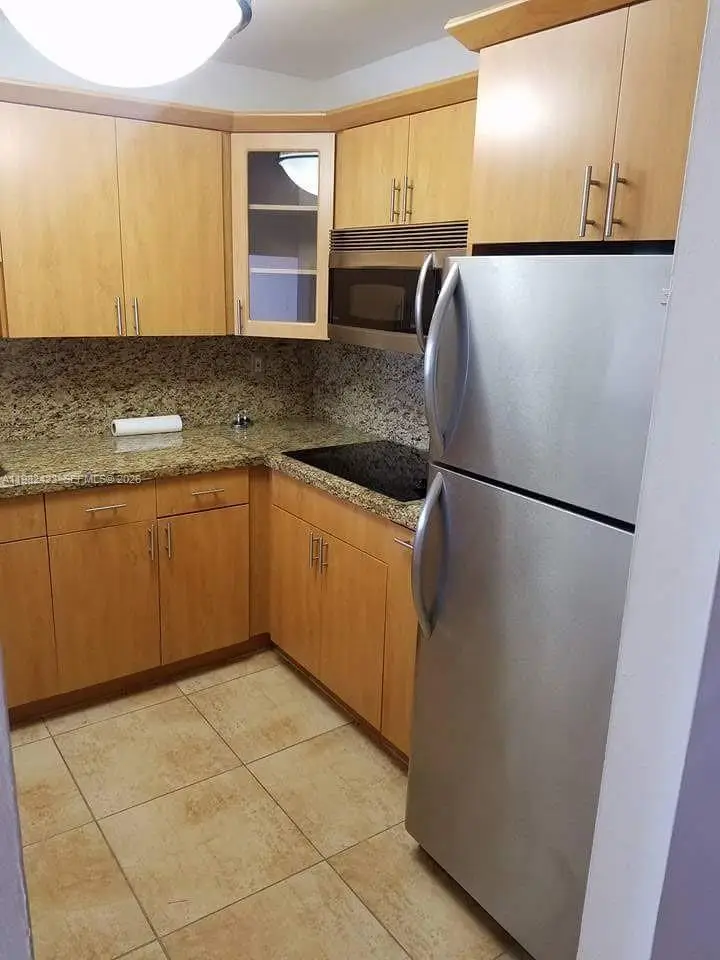 9682 Fontainebleau Blvd #202, Miami, FL 33172 - #2