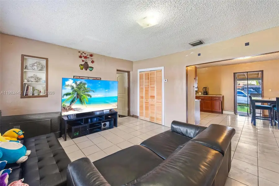 6223 NW Miami Pl, Miami, FL 33150 - #3