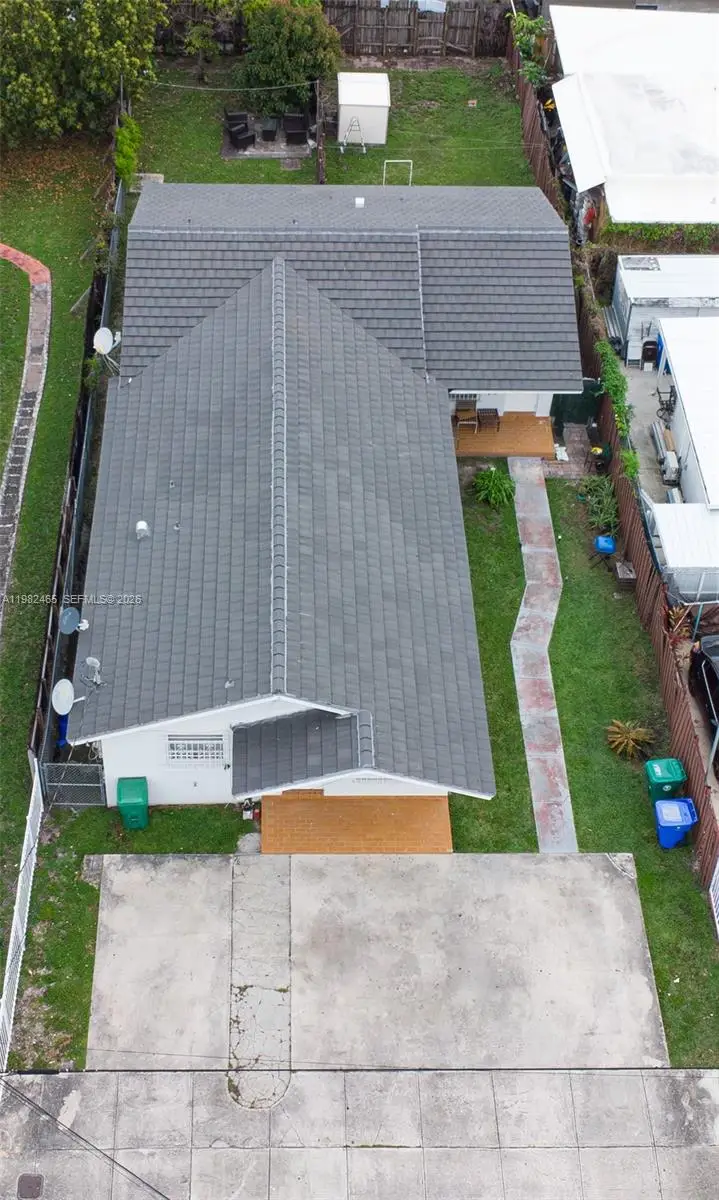 119 NW 17th Pl, Miami, FL 33125 - #2