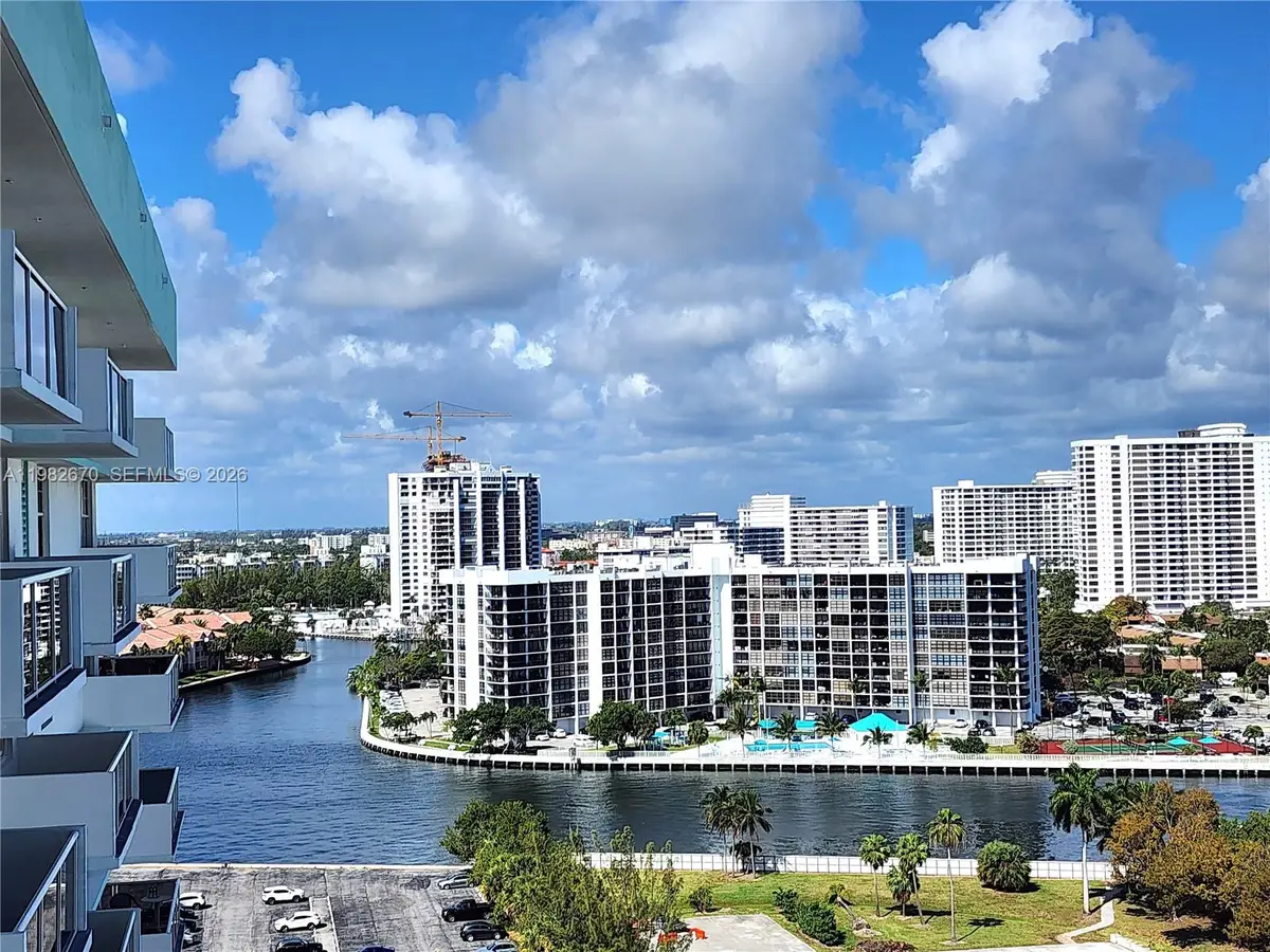 Address Withheld By Seller, Hollywood, FL 33019 - #1