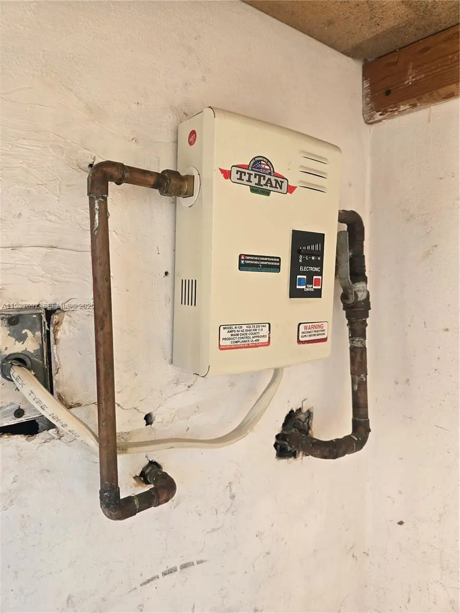 Address Withheld By Seller, Miami, FL 33165 - #3