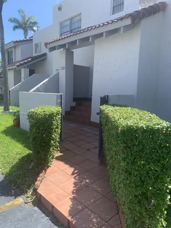 860 NW 106th Ave #2B3-5, Miami, FL 33172