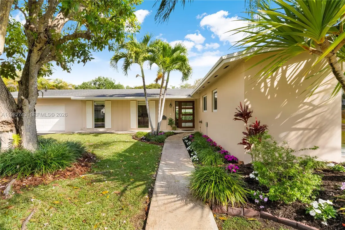 8461 SW 147th Ter, Palmetto Bay, FL 33158 - #1