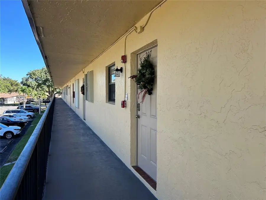 200 Gate Rd #207, Hollywood, FL 33024 - #2