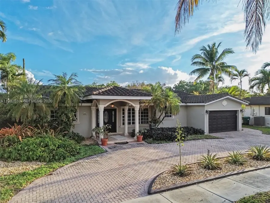 6726 Orchid Dr, Miami Lakes, FL 33014 - #2