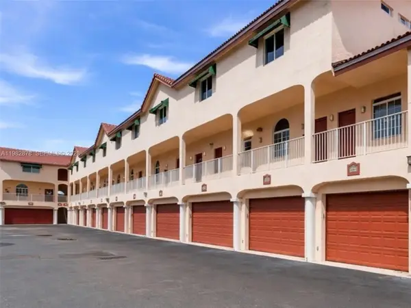 2445 NE 14th St #5-509, Pompano Beach, FL 33062