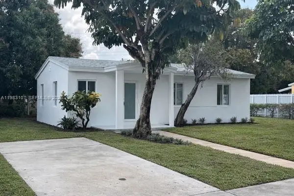 16441 NW 18th Ave, Miami Gardens, FL 33054