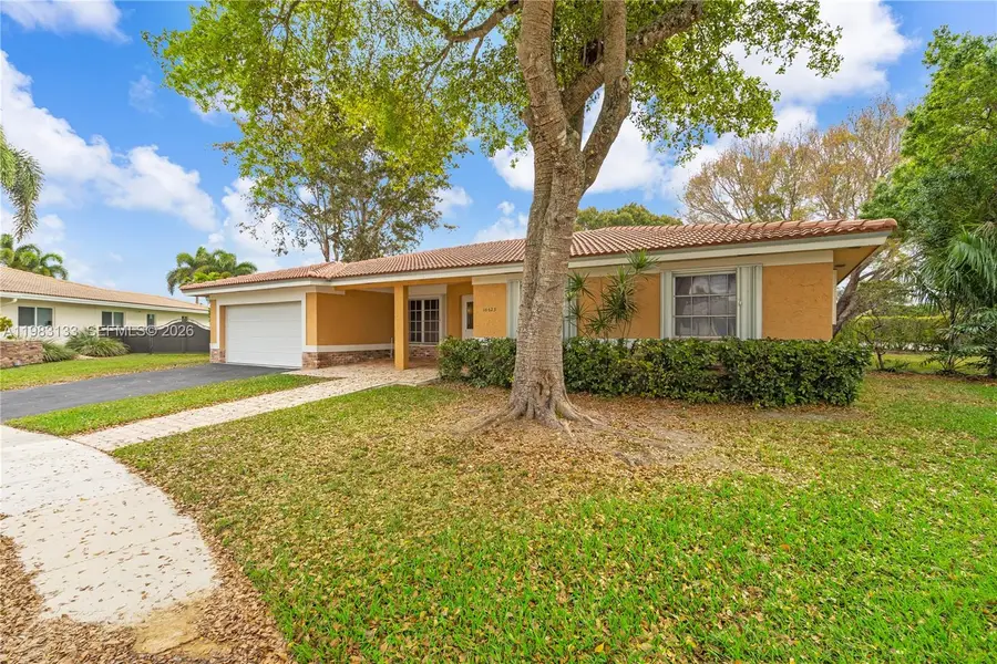 16623 Waters Edge Dr, Weston, FL 33326 - #3