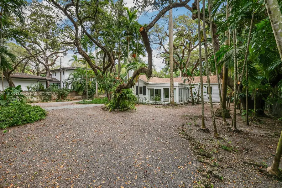 2925 Seminole St, Miami, FL 33133 - #3