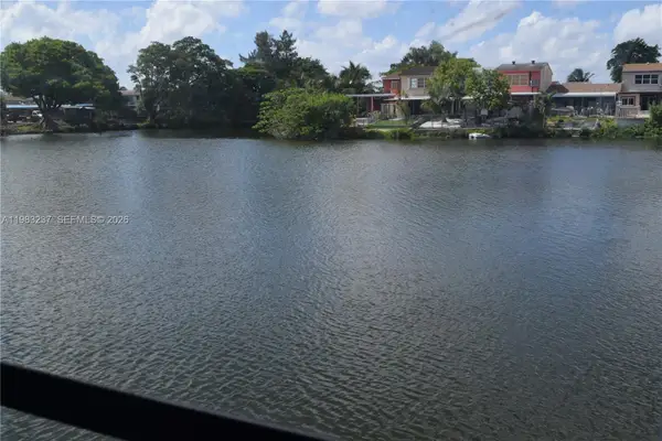 1335 W 68th St #106, Hialeah, FL 33014