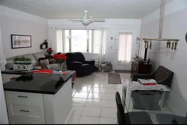 815 SW 10th Ter #4V, Hallandale Beach, FL 33009