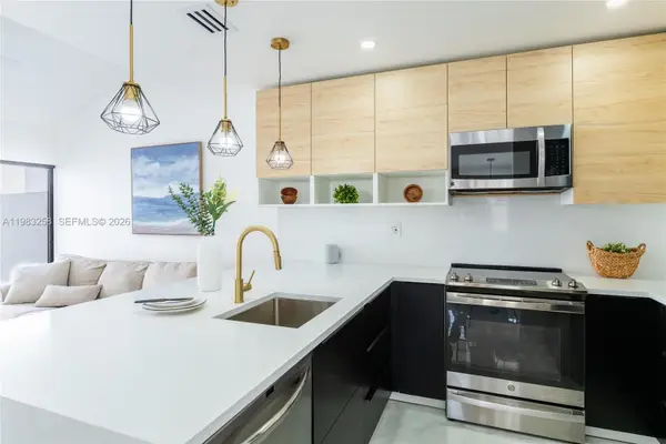 21204 Harbor Way #122-12, Aventura, FL 33180