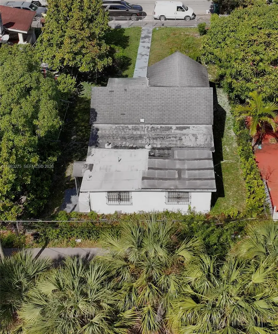 246 NW 39th St, Miami, FL 33127 - #2