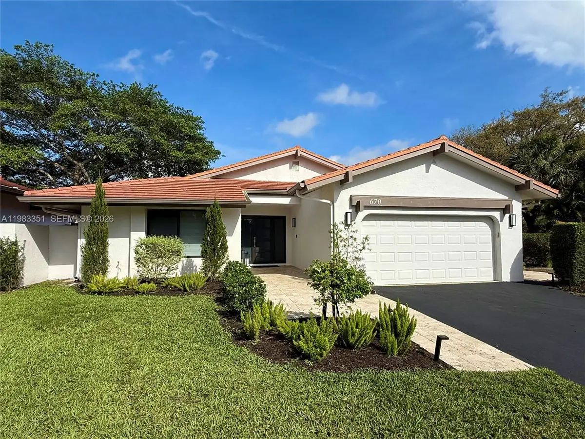670 Deer Creek Hollows Cir, Deerfield Beach, FL 33442 - #1