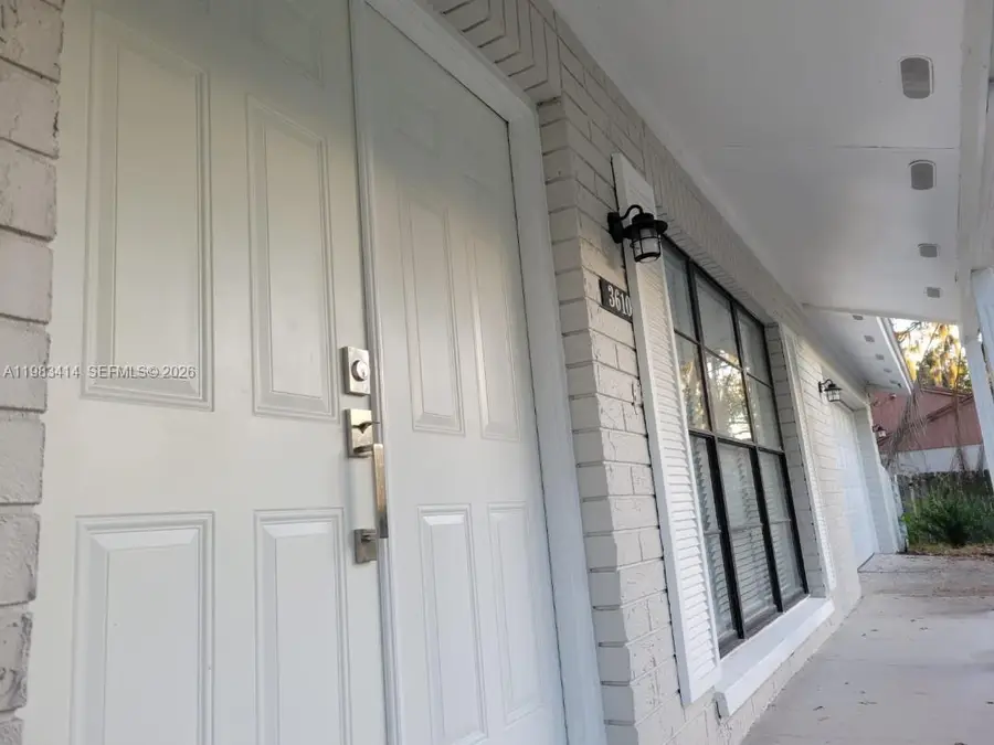 3610 Greenstone Pl, Bloomingdale, FL 33596 - #2