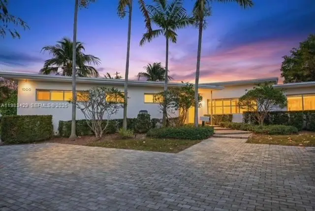 1000 N Shore Dr, Miami Beach, FL 33141 - #3