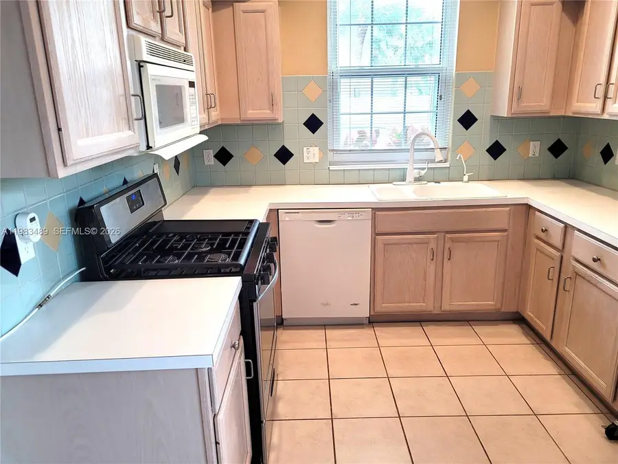 5823 Plum Harbor Cir, Tamarac, FL 33321 - #3