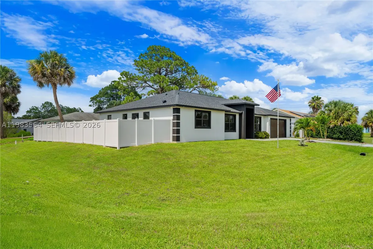 471 NE Americana, Palm Bay, FL 32907 - #1