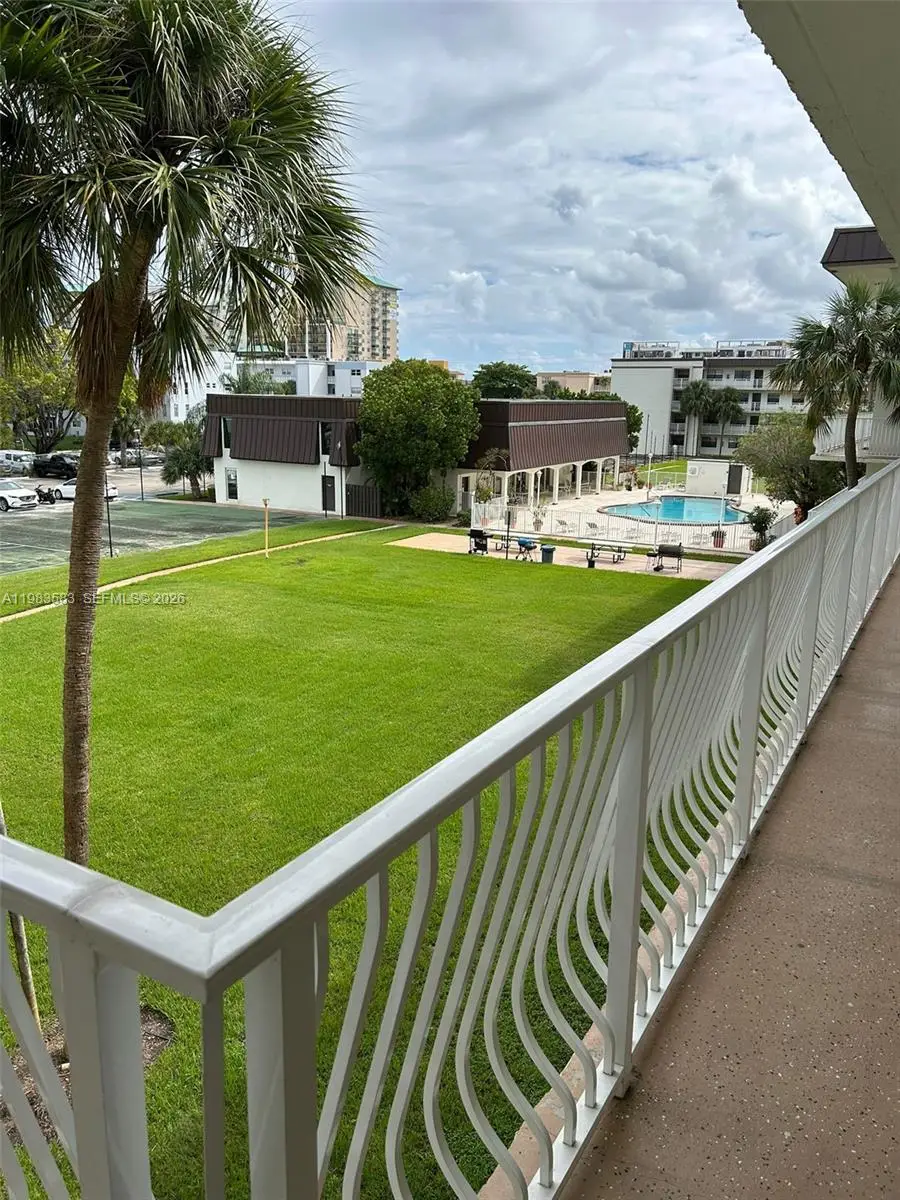 500 NE 2nd St #310, Dania Beach, FL 33004 - #3
