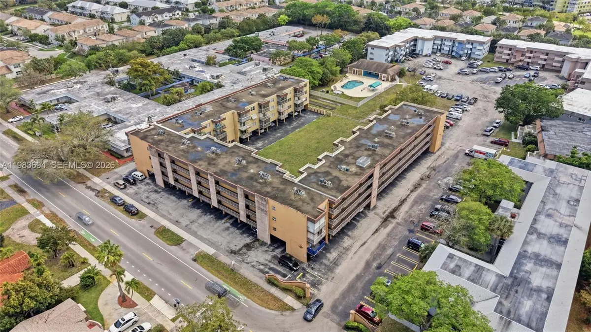 4320 Washington St #410, Hollywood, FL 33021 - #1