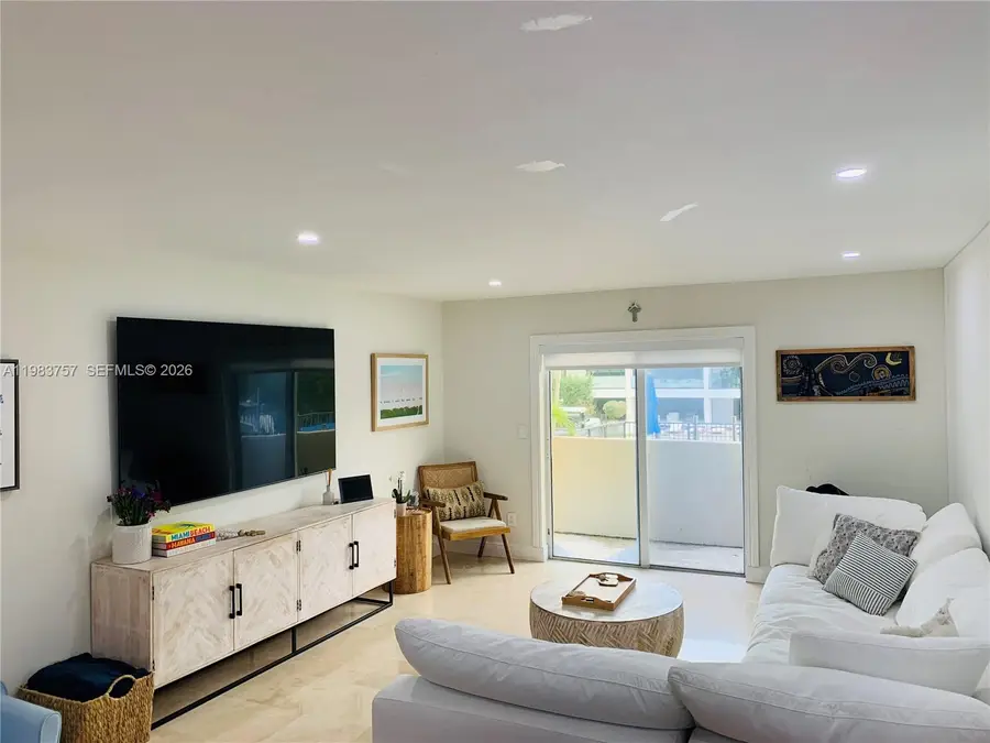 6815 Edgewater Dr #105, Coral Gables, FL 33133 - #2