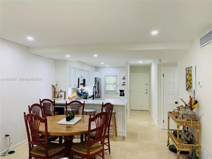 6815 Edgewater Dr #105, Coral Gables, FL 33133 - #3