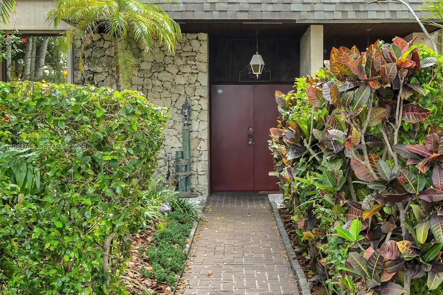 2132 NE 171st St, North Miami Beach, FL 33162 - #2