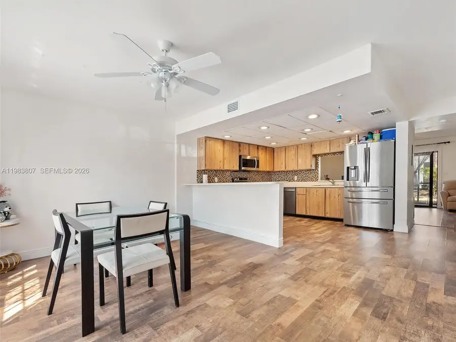 9445 NW 42nd St, Sunrise, FL 33351 - #3