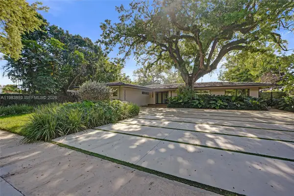 20020 NE 21st Ct, Miami, FL 33179