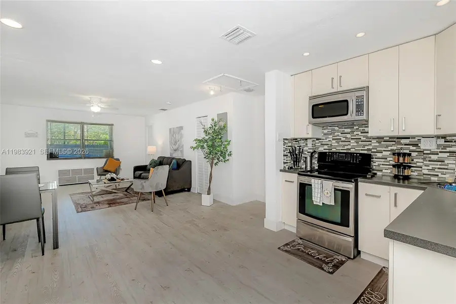 201 Columbus Pkwy, Hollywood, FL 33021 - #2