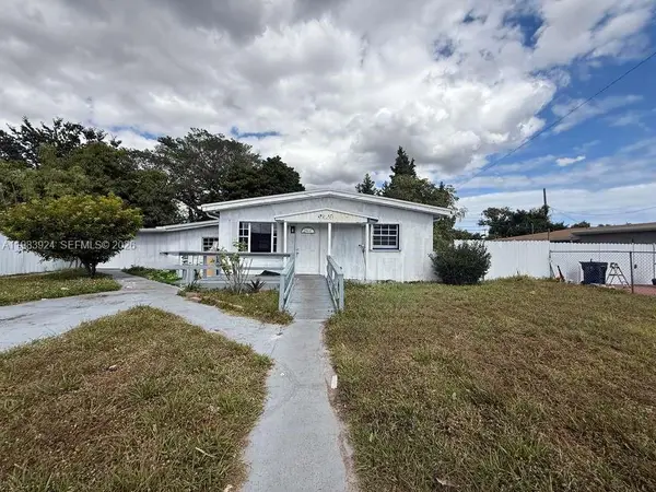 1541 NE 205th Ter, Miami, FL 33179