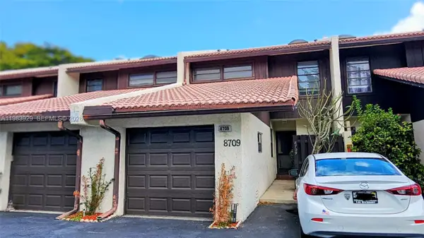 8709 NW 35th St #5, Coral Springs, FL 33065