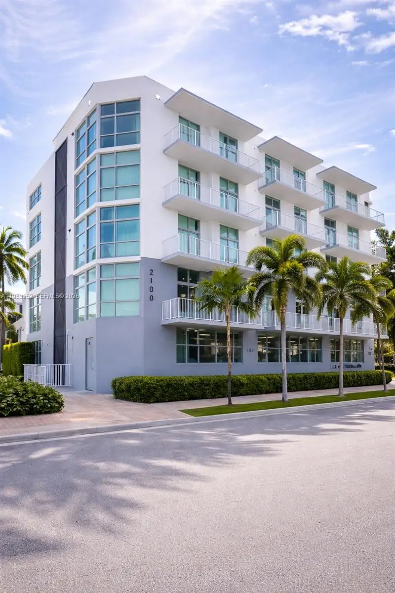 2100 Van Buren St #214, Hollywood, FL 33020 - #1