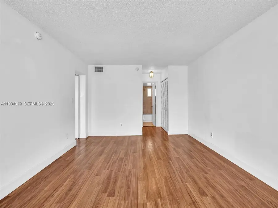 1170 NE 191st St #24, Miami, FL 33179 - #3