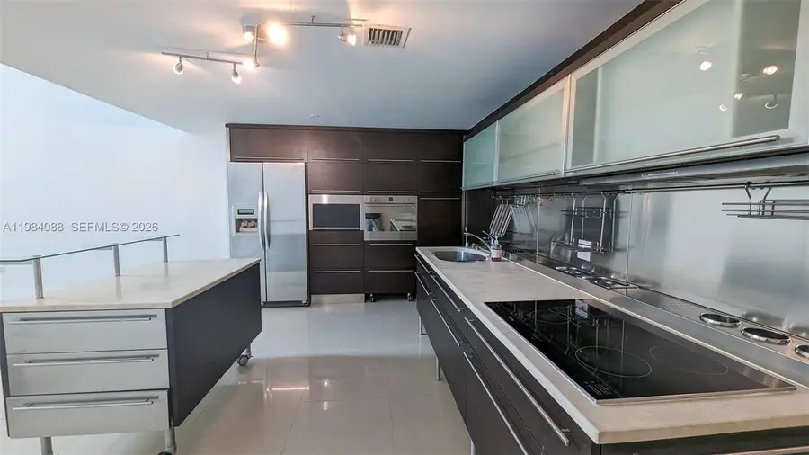 6000 Collins Ave #111, Miami Beach, FL 33140 - #3