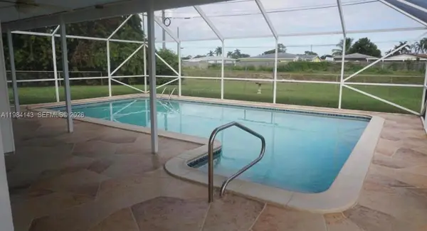 328 Riverdale Rd, Palm Springs, FL 33461