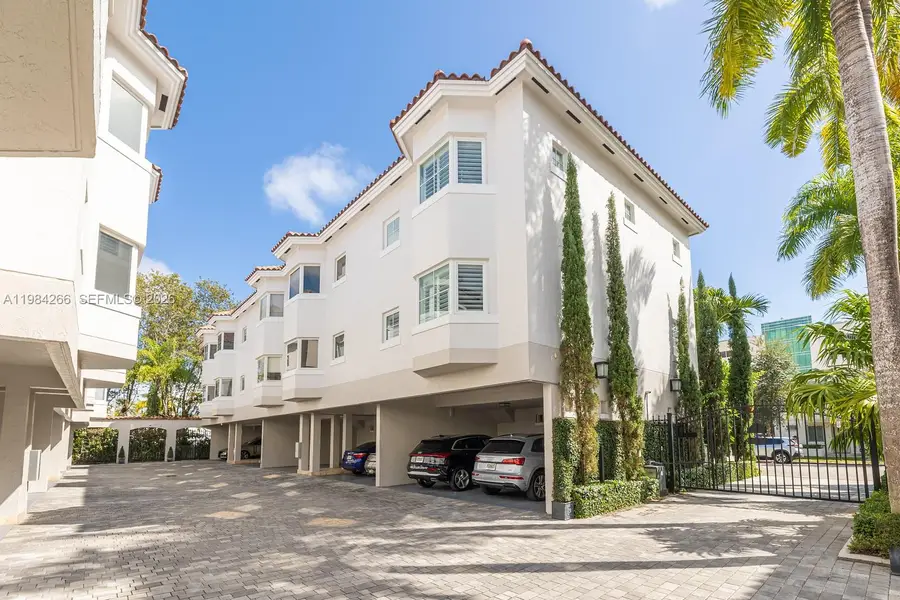 261 Navarre Ave #B-1, Coral Gables, FL 33134 - #2