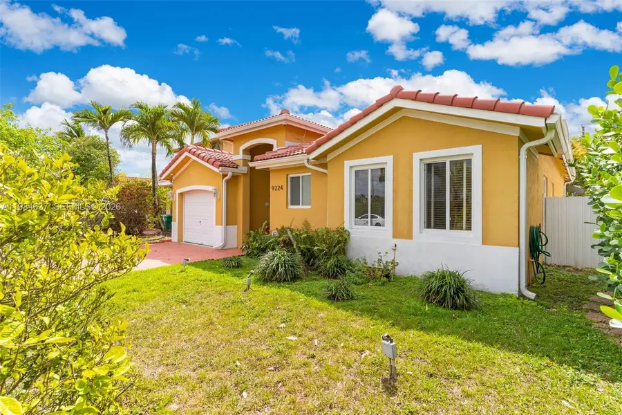 9224 Grand Canal Dr, Miami, FL 33174 - #3