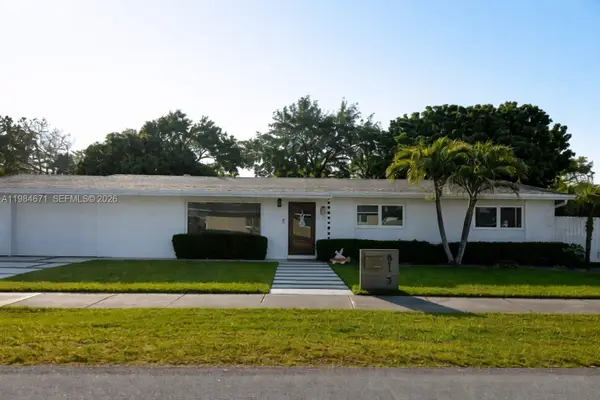 8123 SW 95th Ct, Miami, FL 33173