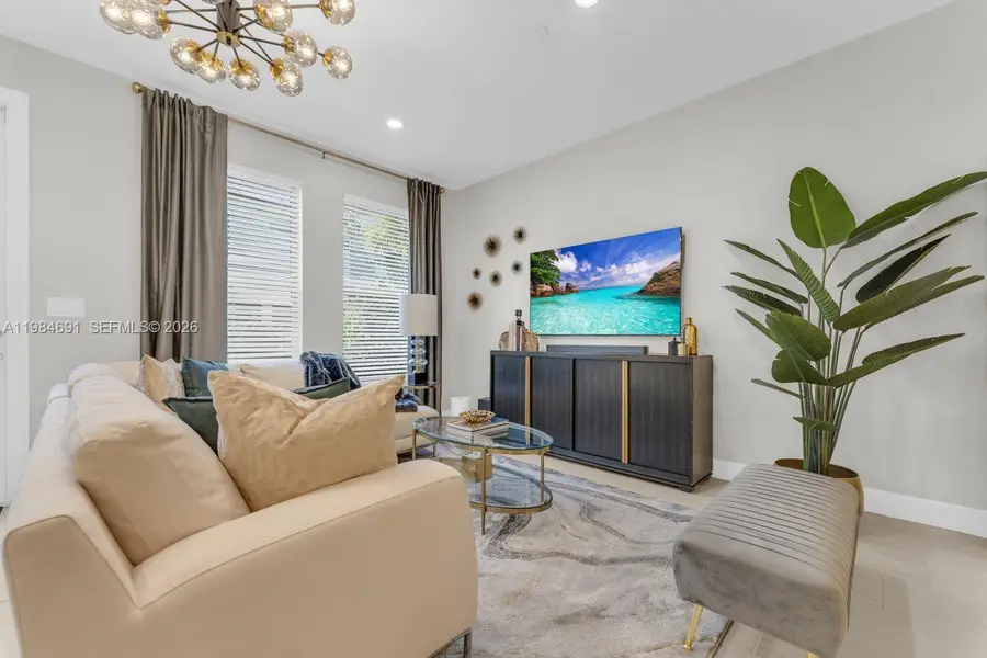 8351 NW 7th Ct, Plantation, FL 33324 - #2