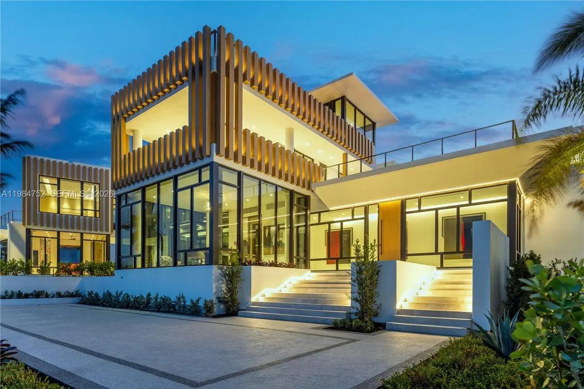 6315 S Flagler Dr, West Palm Beach, FL 33405 - #1