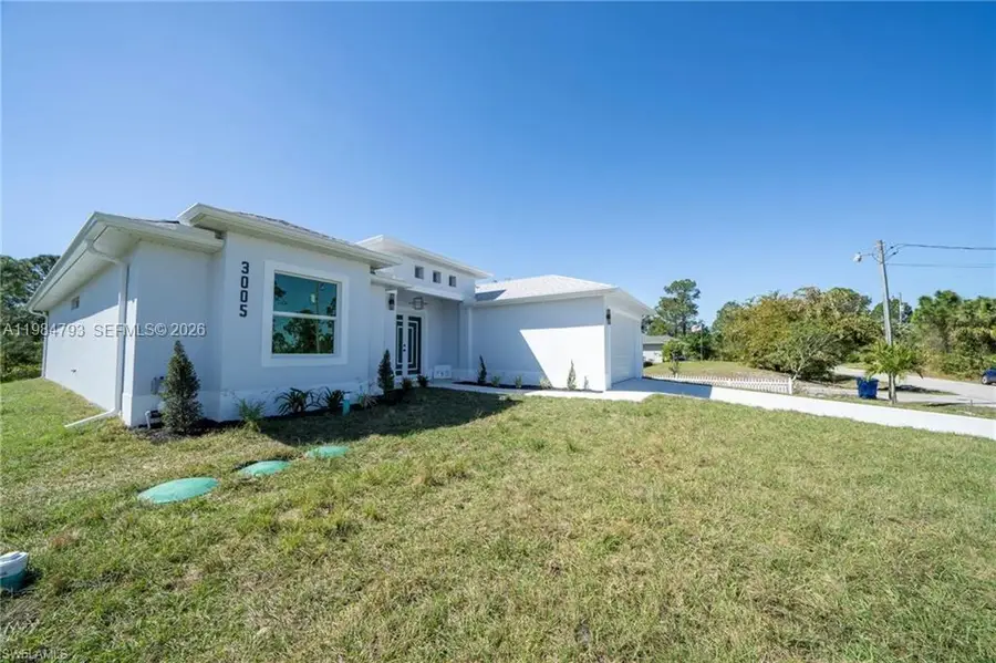 3005 52nd St W, Lehigh Acres, FL 33971 - #2