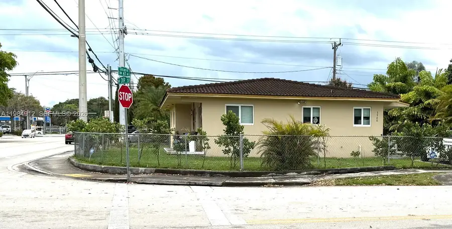 3900 SW 67th Ave, Miami, FL 33155 - #2