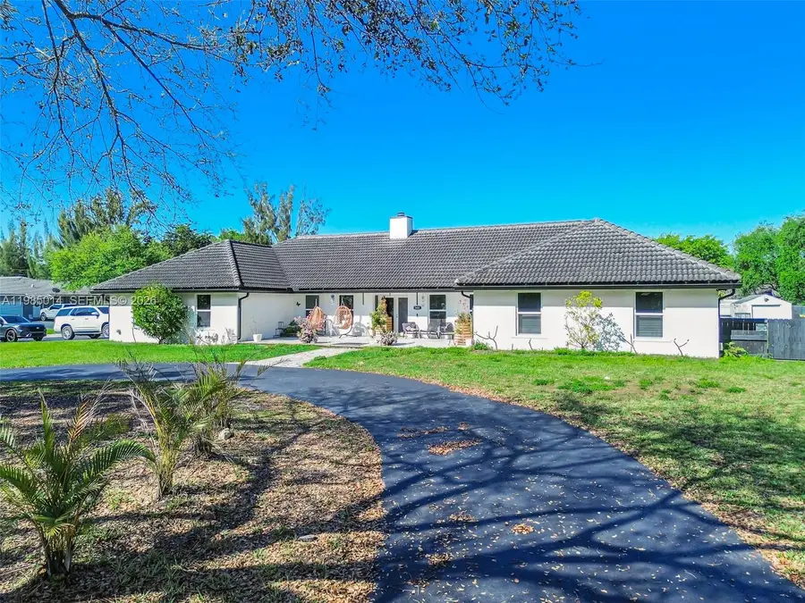 5431 SW 109th Ave, Davie, FL 33328 - #2
