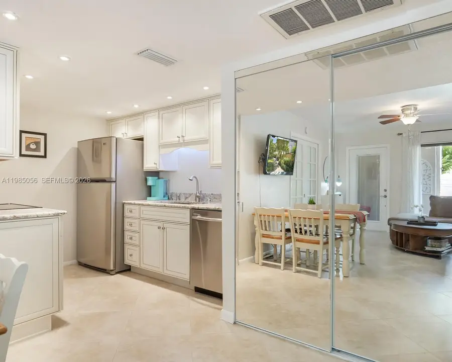 614 Executive Center Dr #102, West Palm Beach, FL 33401 - #2