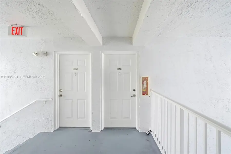 2600 S University Dr #303, Davie, FL 33328 - #2