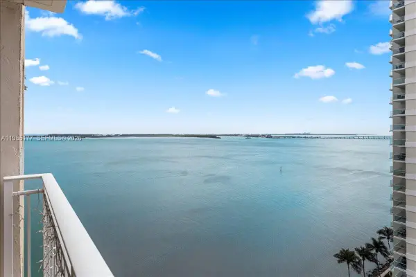 770 Claughton Island Dr #1614, Miami, FL 33131