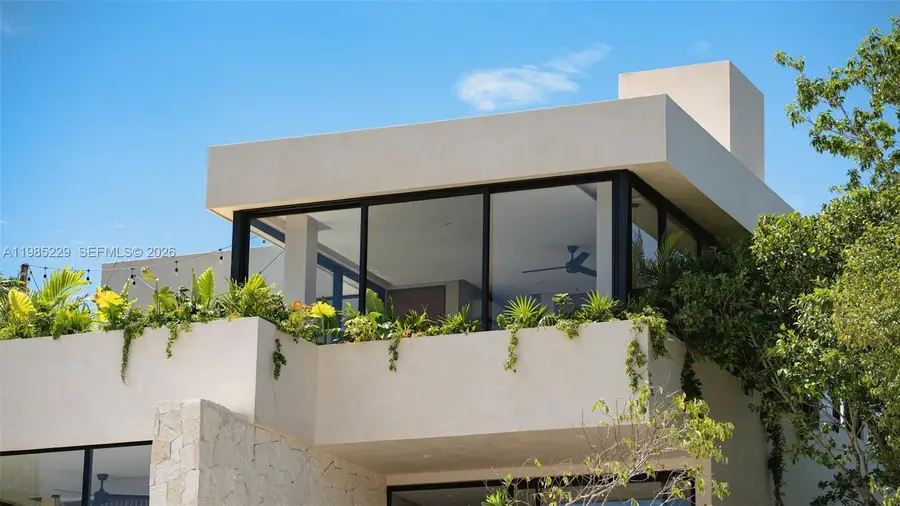 5GWV+2H N/a, Miami, FL 33133 - #2