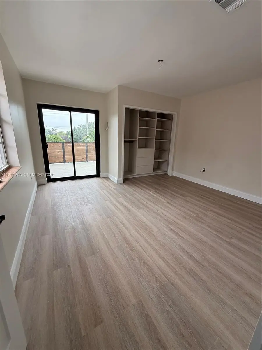 370 Flagami Blvd, Miami, FL 33144 - #2