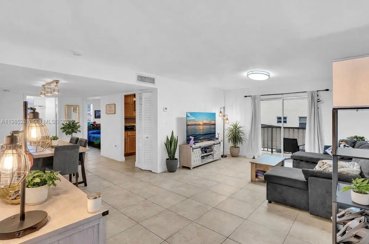 1236 Alton Rd #304, Miami Beach, FL 33139 - #1